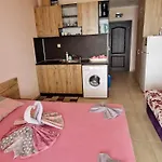 и студия в комплекс акротирия *