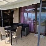 Apartamento и студия в комплекс акротирия