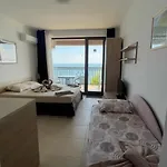 и студия в комплекс акротирия Apartamento Nesebar