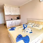 и студия в комплекс акротирия Apartamento