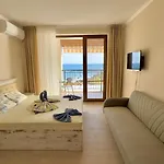 и студия в комплекс акротирия * Nesebar