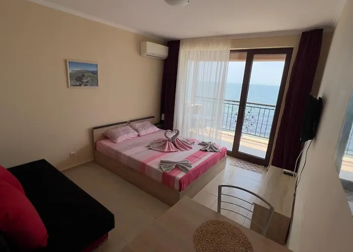 и студия в комплекс акротирия * Nesebăr