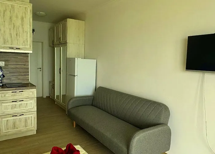 Apartament и студия в комплекс акротирия