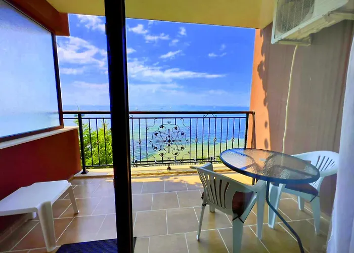 Apartament и студия в комплекс акротирия Nesebăr