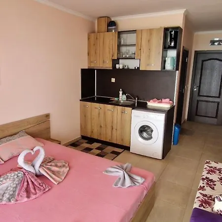 и студия в комплекс акротирия Nessebar