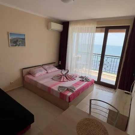 и студия в комплекс акротирия Nessebar