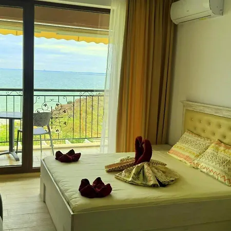 и студия в комплекс акротирия Apartamento Nesebar