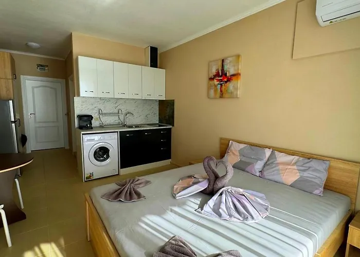 Apartamento и студия в комплекс акротирия