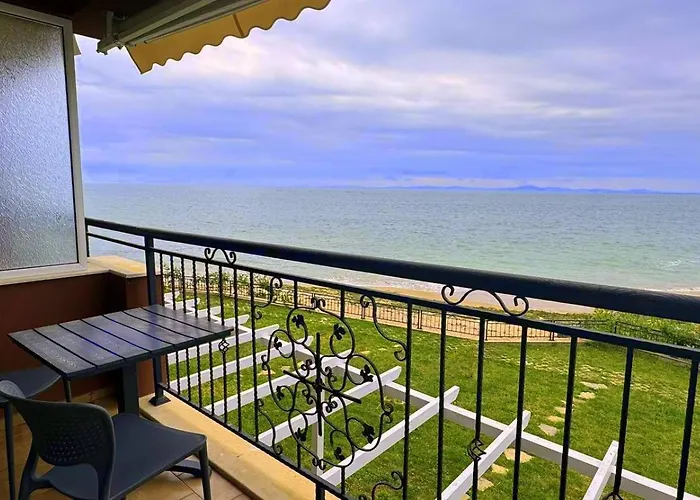 и студия в комплекс акротирия Nesebar