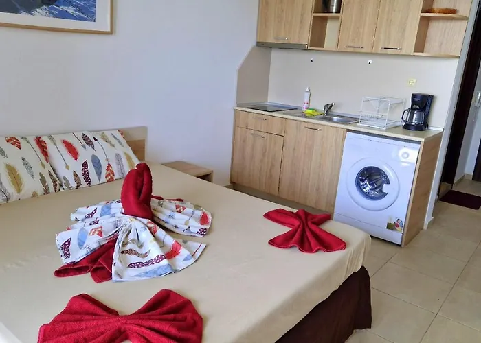 и студия в комплекс акротирия Apartamento Nesebar