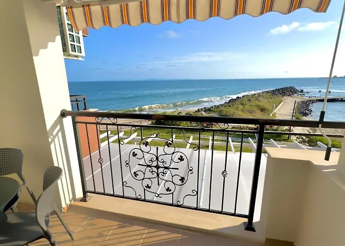 и студия в комплекс акротирия Несебър