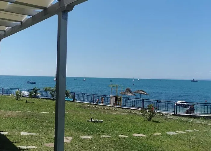 и студия в комплекс акротирия Несебър